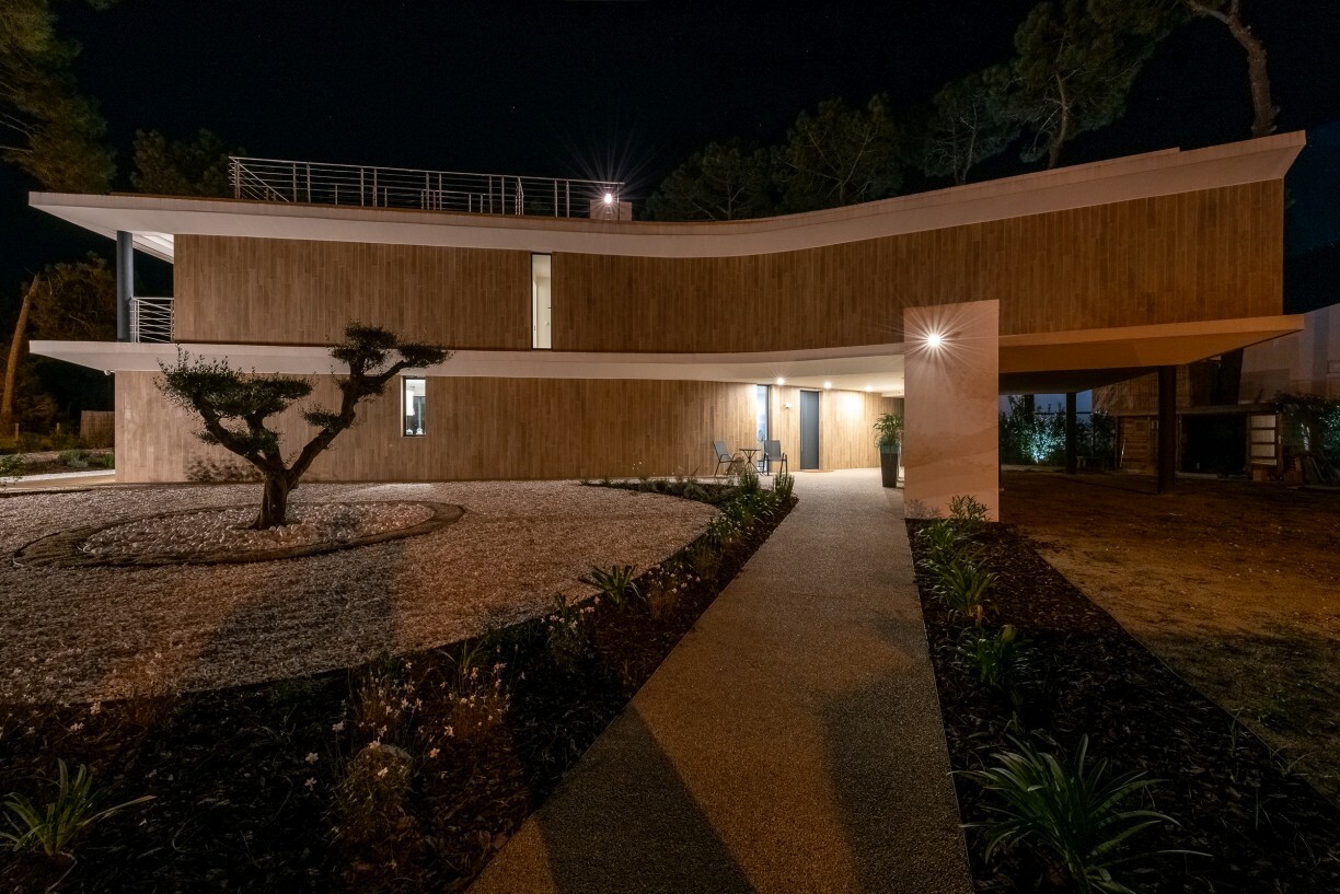 Villa Ypsilon Eagles Photo