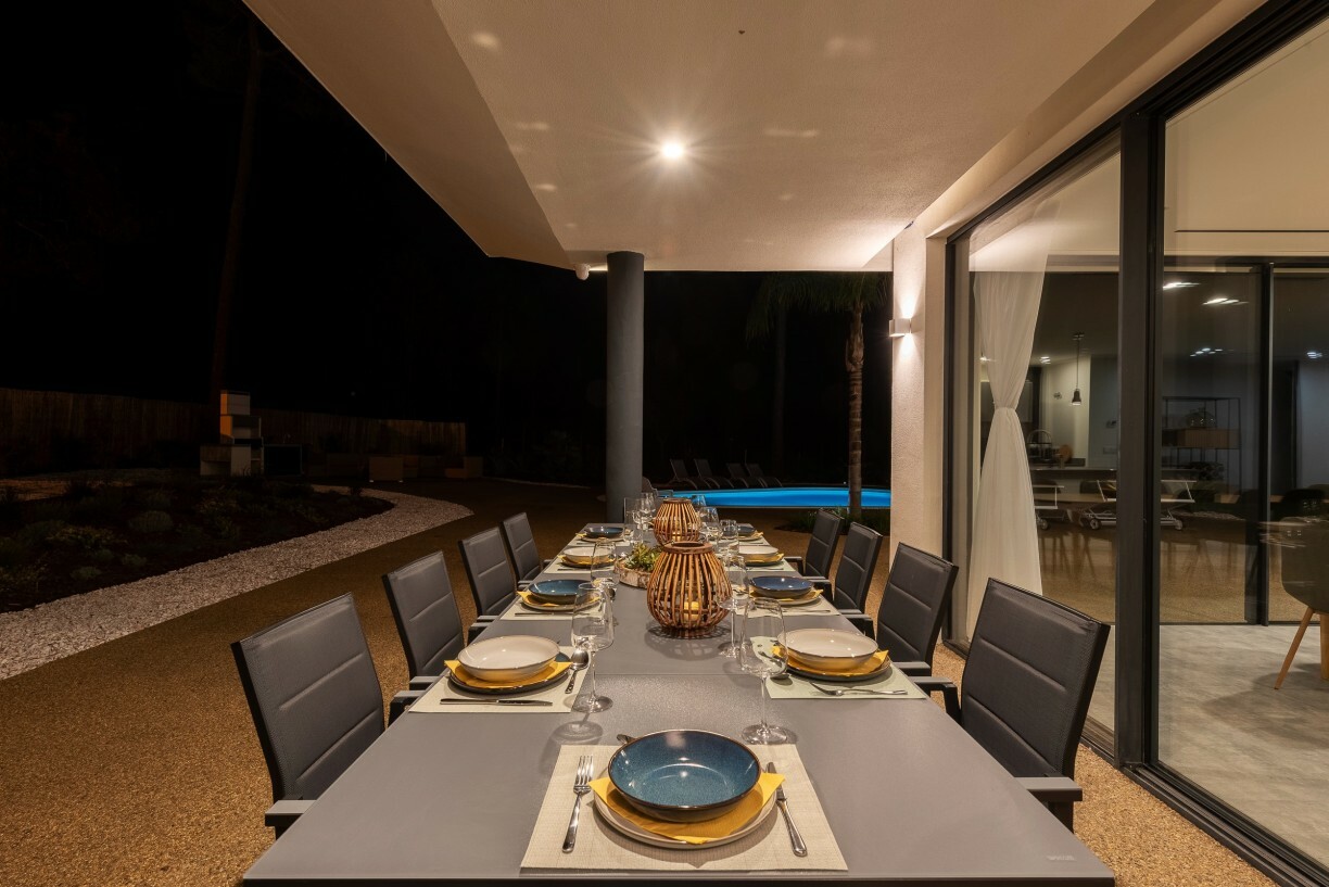 Villa Ypsilon Eagles Photo