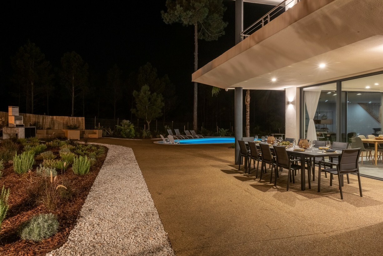 Villa Ypsilon Eagles Photo