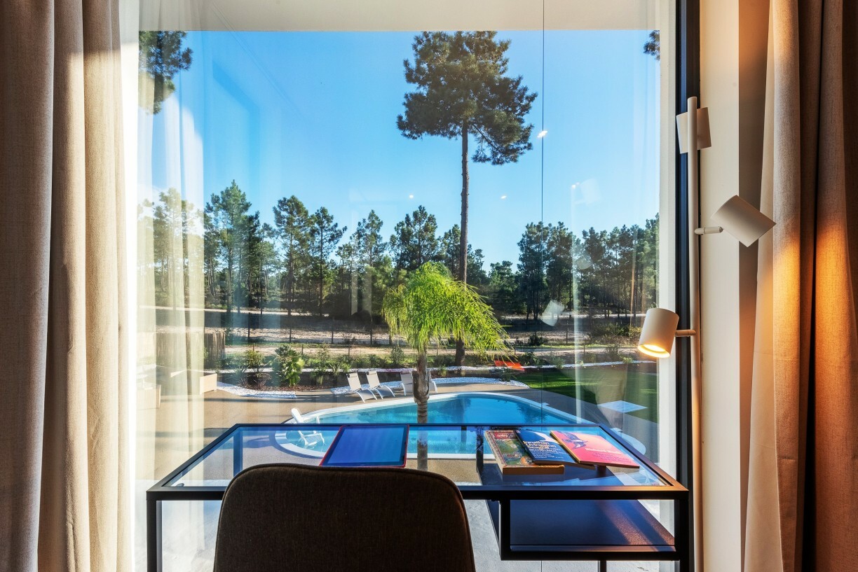 Villa Ypsilon Eagle Photo