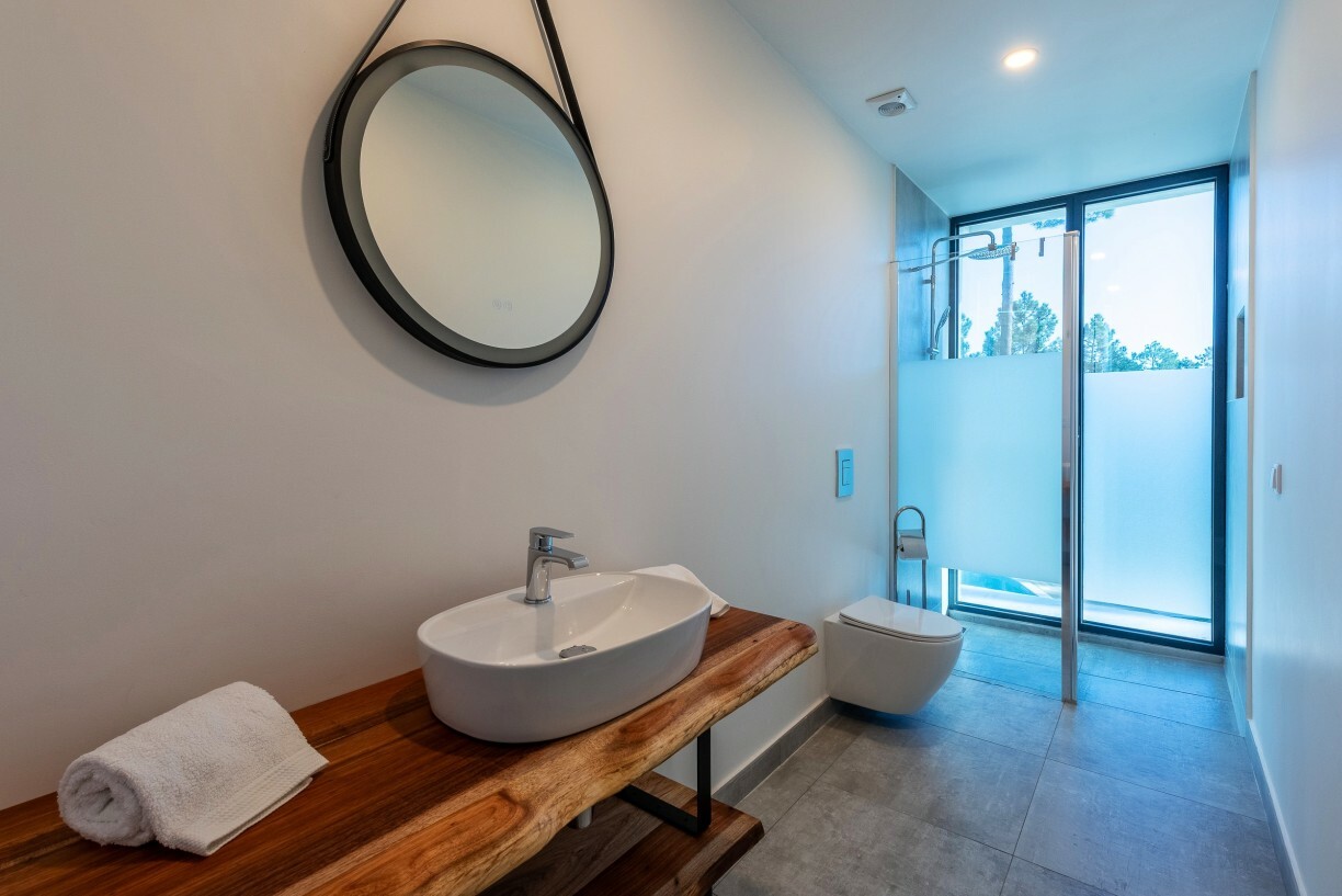 Villa Ypsilon Eagle Photo