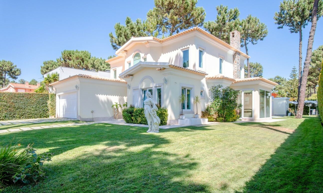 Villa Monterey Tee Photo