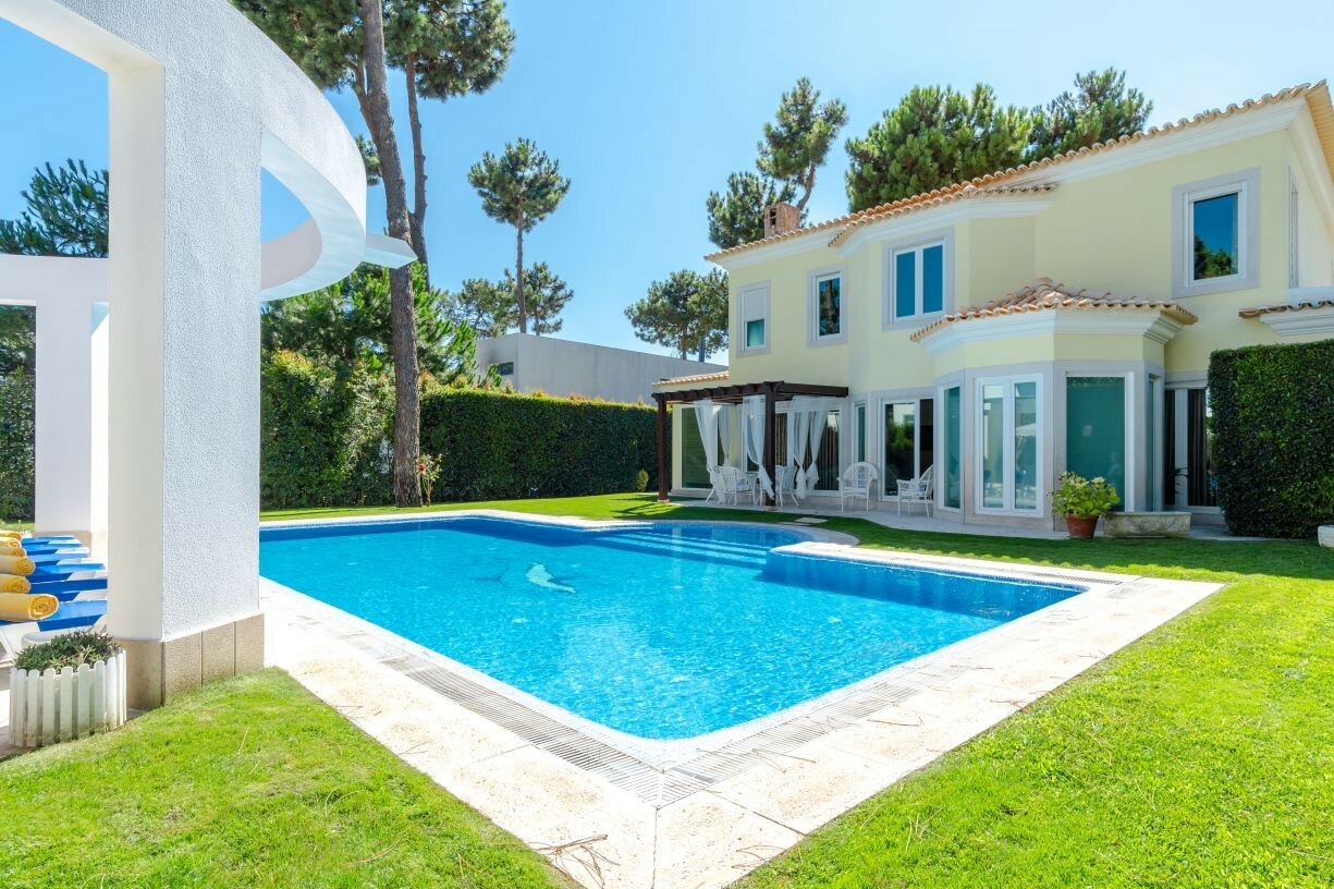 Villa Monterey Tee Photo