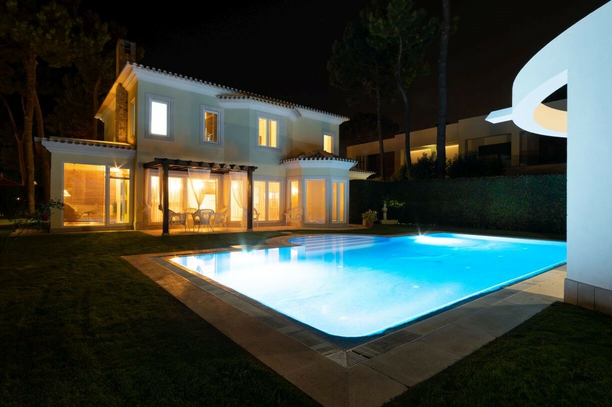 Villa Monterey Tee Photo