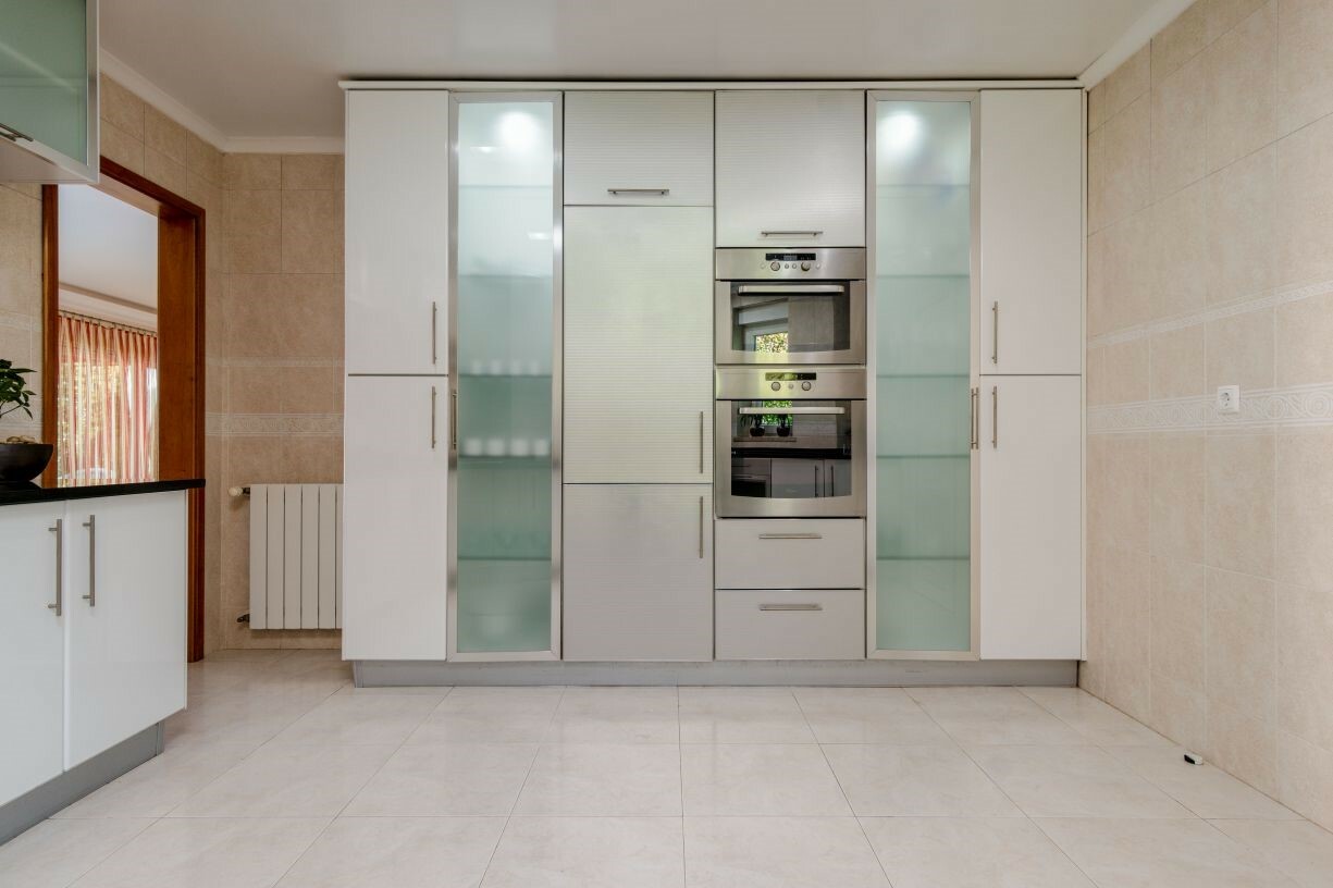 Villa Monterey Tee Photo