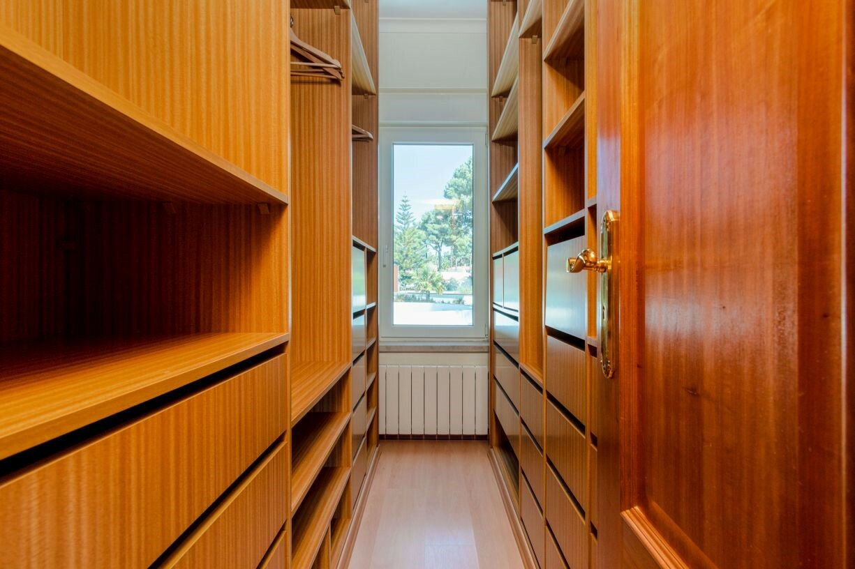 Villa Monterey Tee Photo