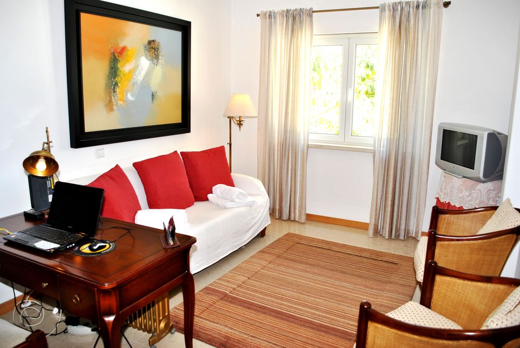 Villa Pineside Green Photo